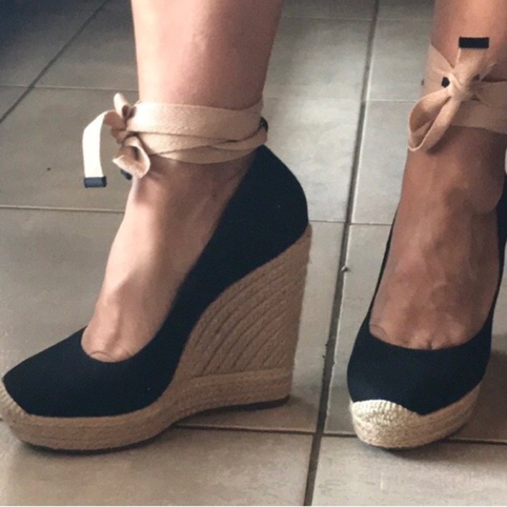 Jessica Simpson ankle wrap Black and Tan Wedge Shoes - Picture 4 of 9